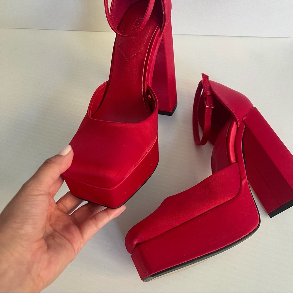Zara Satin Red Platform Pump Square Toe Heels - Picture 5 of 12